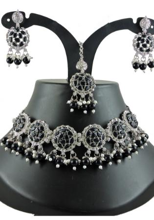 Picture of Excellent Georgette Black Necklace Set