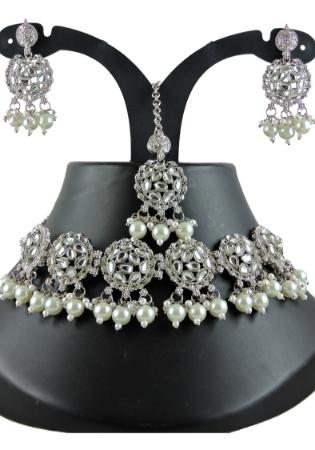 Picture of Beauteous Georgette White Necklace Set