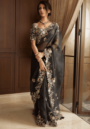 Picture of Ravishing Georgette Black Saree