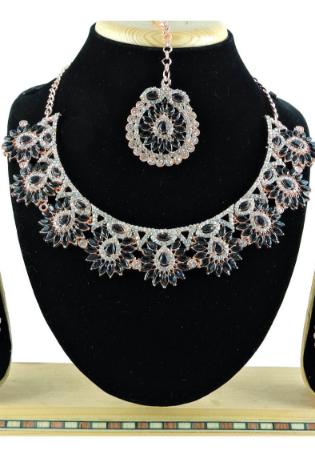 Picture of Wonderful Black Necklace Set