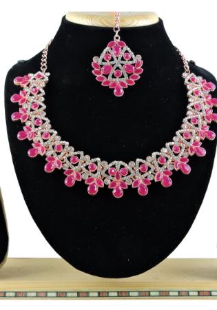 Picture of Beauteous Rosy Brown Necklace Set