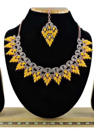 Picture of Ideal Yellow Necklace Set