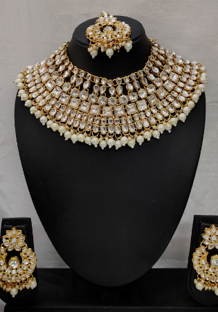 Picture of Alluring White Necklace Set