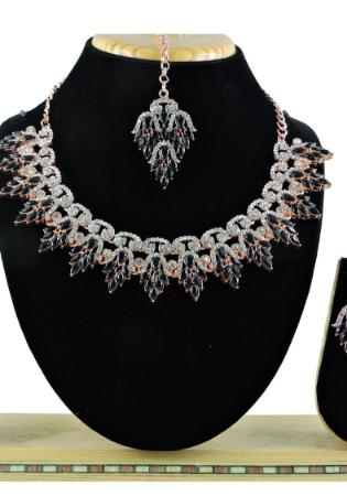 Picture of Ideal Black Necklace Set