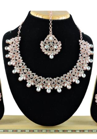 Picture of Exquisite White Necklace Set