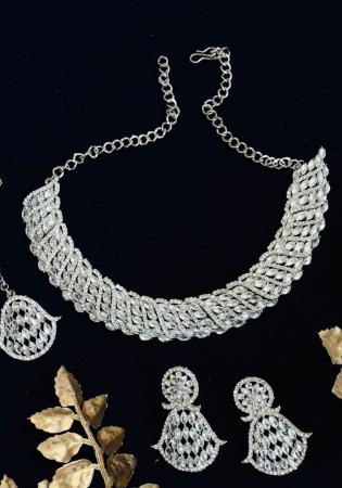 Picture of Enticing White Necklace Set