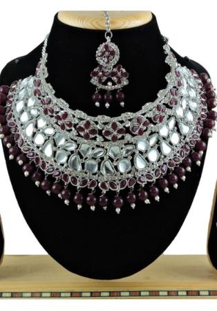 Picture of Classy Maroon Necklace Set