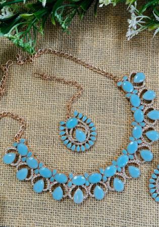 Picture of Elegant Medium Turquoise Necklace Set