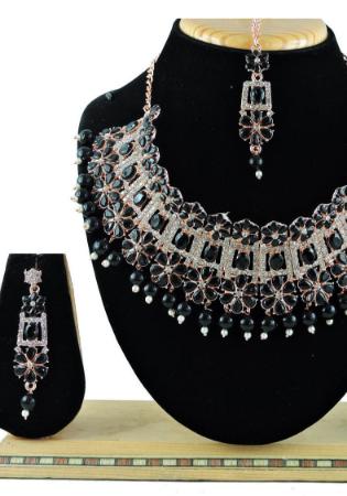 Picture of Sightly Black Necklace Set