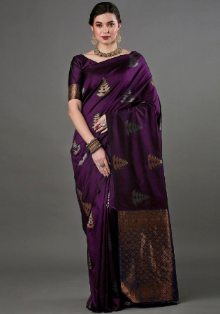 Picture of Shapely Silk Brown Saree