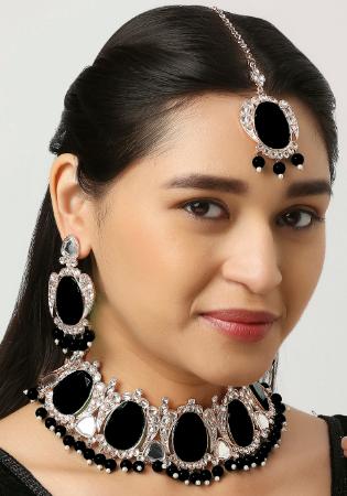 Picture of Fine Black Necklace Set