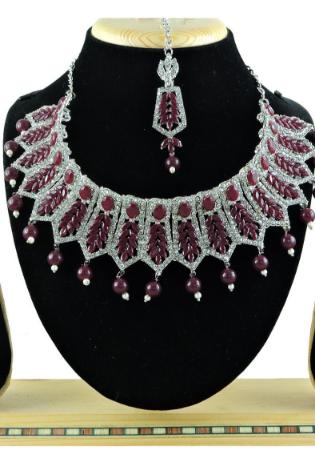 Picture of Beautiful Maroon Necklace Set