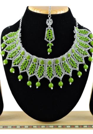 Picture of Excellent Olive Drab Necklace Set