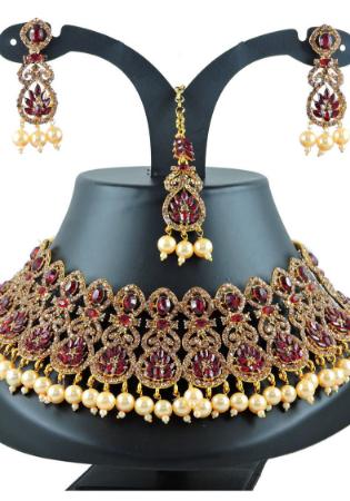 Picture of Enticing Maroon Necklace Set