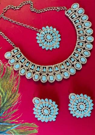 Picture of Pretty Sky Blue Necklace Set