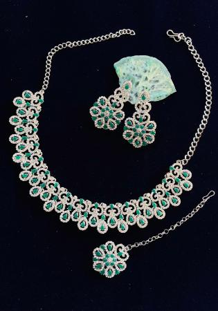 Picture of Elegant Dim Gray Necklace Set