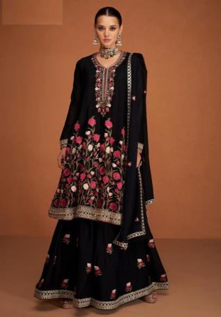 Picture of Well Formed Georgette Black Straight Cut Salwar Kameez