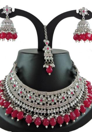 Picture of Graceful Pink Necklace Set