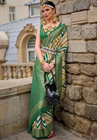 Picture of Enticing Silk Dark Green Saree