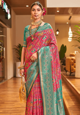 Picture of Amazing Silk Light Pink Saree