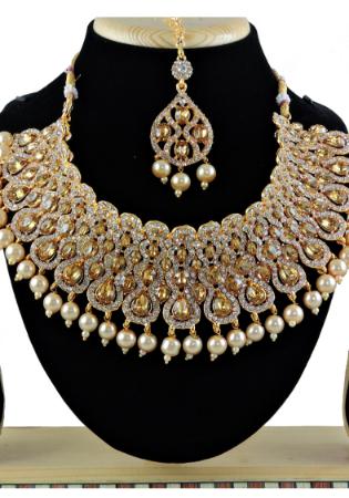 Picture of Resplendent Dark Khaki Necklace Set