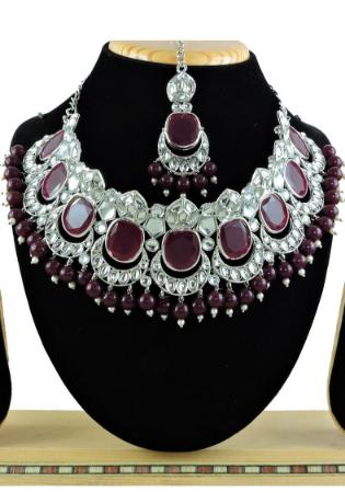 Picture of Appealing Maroon Necklace Set