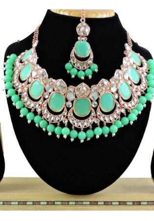 Picture of Superb Medium Aqua Marine Necklace Set