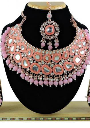 Picture of Alluring Rosy Brown Necklace Set