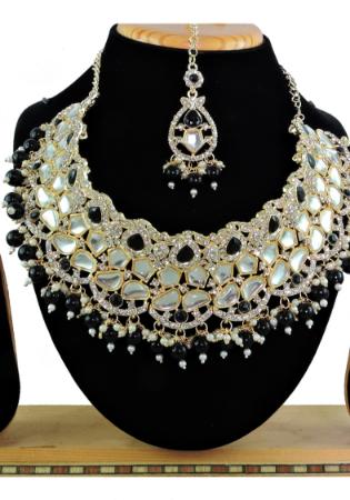 Picture of Wonderful Black Necklace Set