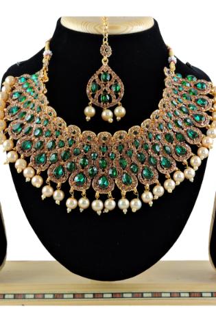 Picture of Beautiful Dark Olive Green Necklace Set