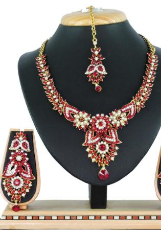 Picture of Sublime Maroon Necklace Set