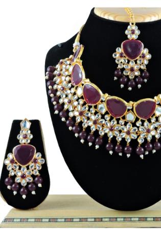 Picture of Alluring Maroon Necklace Set