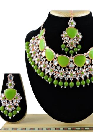 Picture of Fine Olive Drab Necklace Set