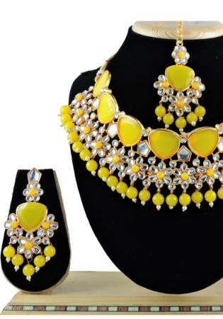 Picture of Magnificent Golden Necklace Set