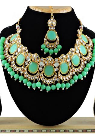 Picture of Sublime Medium Sea Green Necklace Set