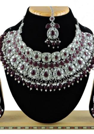 Picture of Delightful Maroon Necklace Set