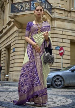 Picture of Gorgeous Silk Grey Saree