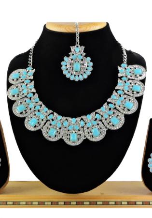 Picture of Resplendent Sky Blue Necklace Set