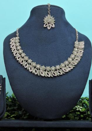 Picture of Ideal Grey Necklace Set