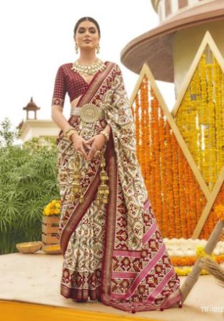 Picture of Enticing Silk Rosy Brown Saree