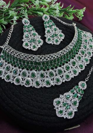 Picture of Lovely Sea Green Necklace Set