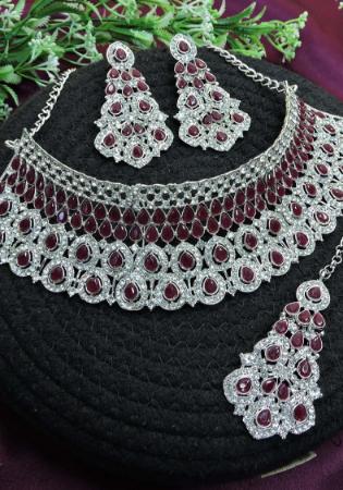 Picture of Sightly Maroon Necklace Set