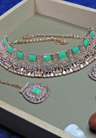 Picture of Sublime Medium Sea Green Necklace Set