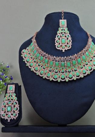 Picture of Beautiful Pink Necklace Set