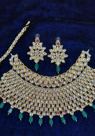 Picture of Exquisite Rosy Brown Necklace Set