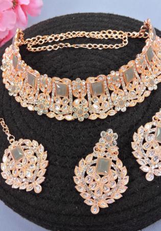 Picture of Amazing Grey Necklace Set