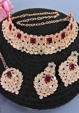 Picture of Alluring Brown Necklace Set