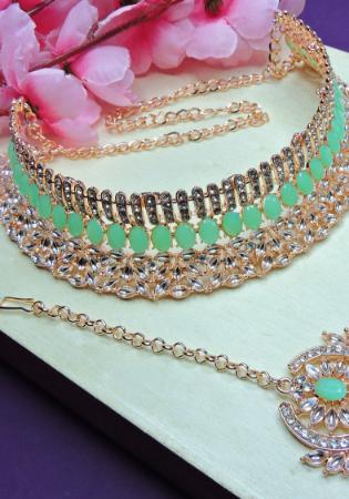 Picture of Stunning Medium Aqua Marine Necklace Set