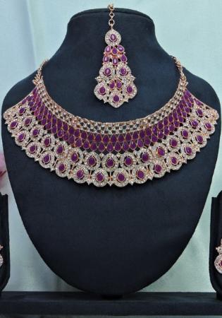 Picture of Taking Medium Purple Necklace Set