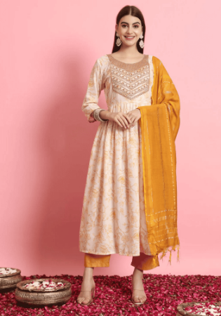 Picture of Gorgeous Georgette Burly Wood Readymade Salwar Kameez